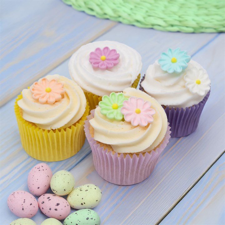 Edible Pastel Daisies Sugar Pipings 24pk