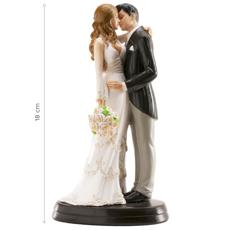 Kissing Couple With Flowers 18cm