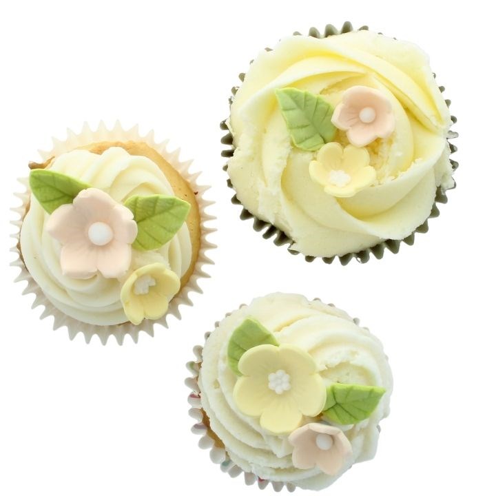 Lemon Flower And Leaves - 16 Pieces