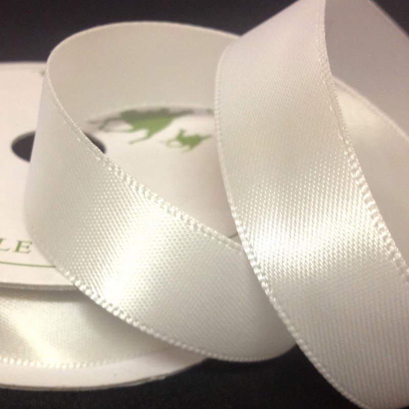 15mm Satin Bride White - Bakeworld.ie
