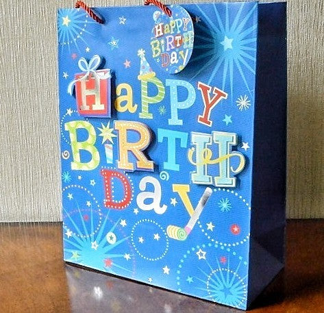 Medium 3D Happy Birthday Gift Bags & Tag
